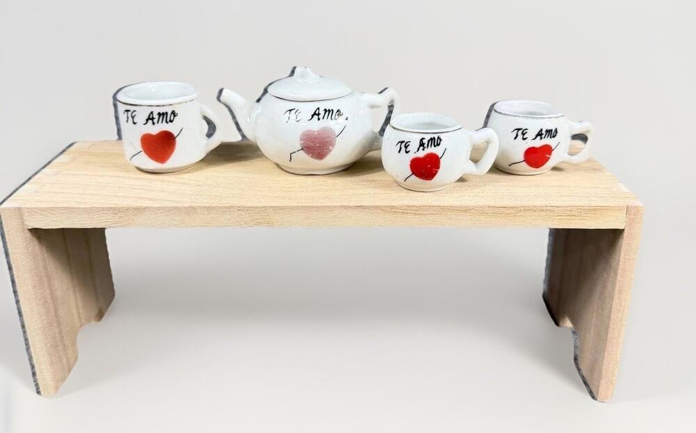 Mini Te Amo Tea Set Dollhouse Decor Teapot Cups Heart Design
